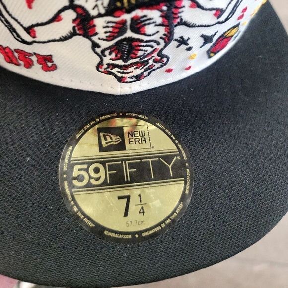 STRANGER THINGS HELLFIRE CLUB EXCLUSIVE HAT 7 1/4 BRAND NEW!! - Picture 4 of 6